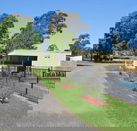 Avondel Caravan Park - Perths Hotel