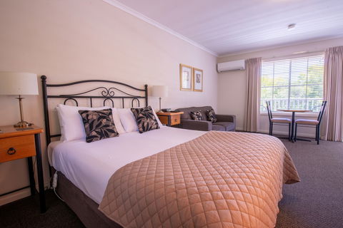 Yarra Gables - Perths Hotel 3