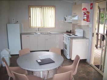 Canton Beach Holiday Park - Perths Hotel 3