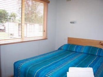 Canton Beach Holiday Park - Perths Hotel 1