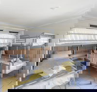 Burleigh Beach Tourist Park - Perths Hotel