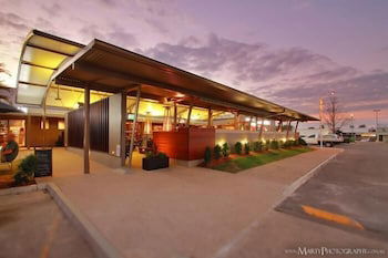 Morayfield Tavern & Motel - Perths Hotel 1