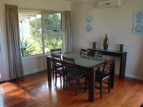 Absolute Waterfront Cottage - Perths Hotel 4