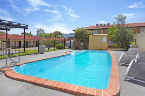 Country Capital Motel - Perths Hotel 2
