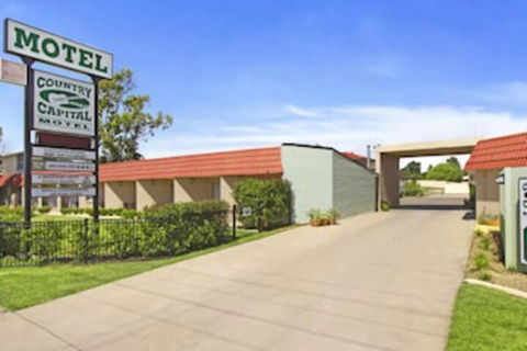 Country Capital Motel - Perths Hotel 1