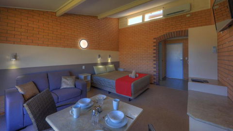Tenterfield Motor Inn - Perths Hotel 5