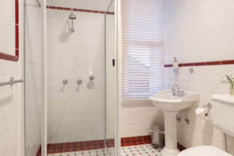 Bathurst Royal Apartments - Perths Hotel 2