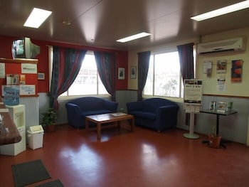 Lightning Ridge Outback Resort & Caravan Park - Perths Hotel 1