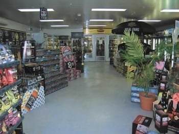 Lightning Ridge Outback Resort & Caravan Park - Perths Hotel 2