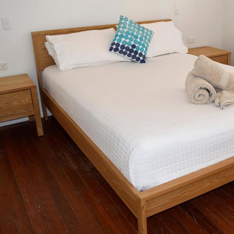Fossickers Cottages - Perths Hotel 6