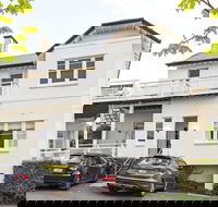 Highbury Apartments - Perths Hotel