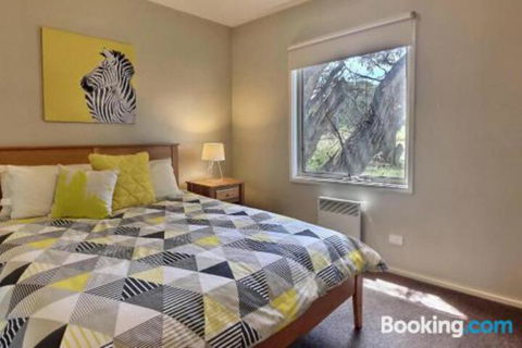 Alpine Edge - Perths Hotel 3