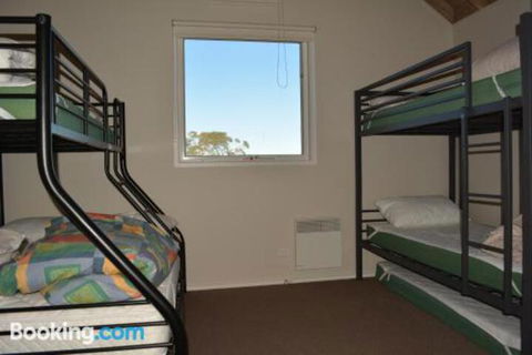 Alpine Edge - Perths Hotel 5