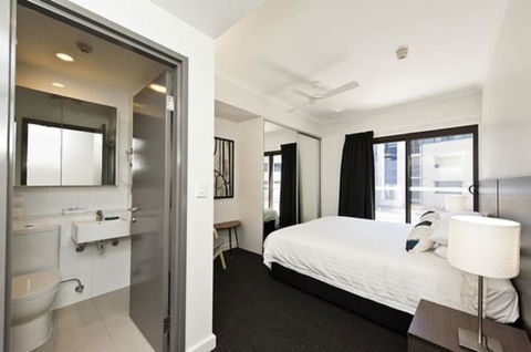 St Catherine's On Park - Perths Hotel 1