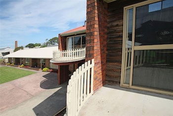 Apollo Bay Backpackers Lodge - Perths Hotel 0