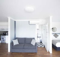 Siesta Central Apartments - Perths Hotel