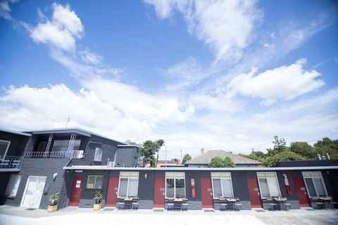 Siesta Central Apartments - Perths Hotel 6