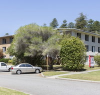 Cottesloe Beach Pines Apartment