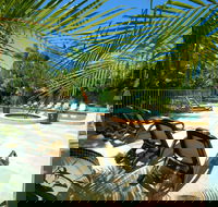 Noosa Village River Resort - Perths Hotel