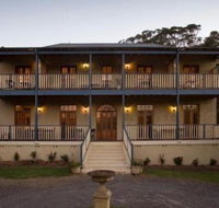 Wombatalla - Perths Hotel