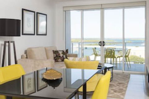 Riviera Mackay - Perths Hotel 0