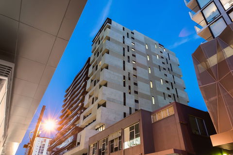 District South Yarra - Perths Hotel 1