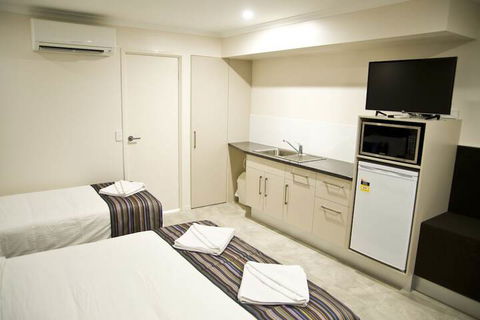 Roma Central Motel - Perths Hotel 6