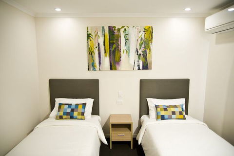 Roma Central Motel - Perths Hotel 2