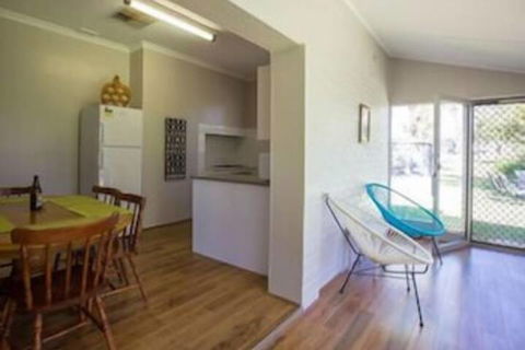 Wilkadene Cottage - Perths Hotel 6