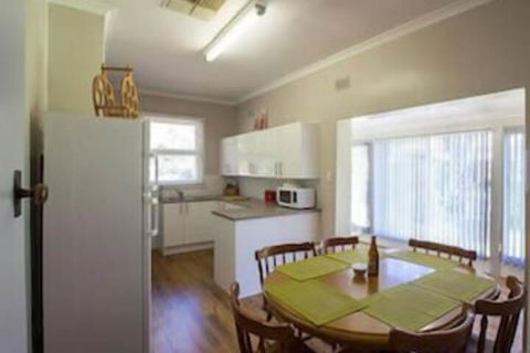 Wilkadene Cottage - Perths Hotel 4