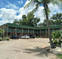 Palm Court Backpackers - Perths Hotel