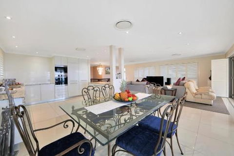 Nautilus Beachside Apartments - Perths Hotel 3