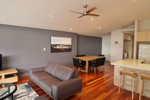Central Avenue Apartments - Perths Hotel 2