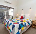 Waterstreet Apartment - Perths Hotel