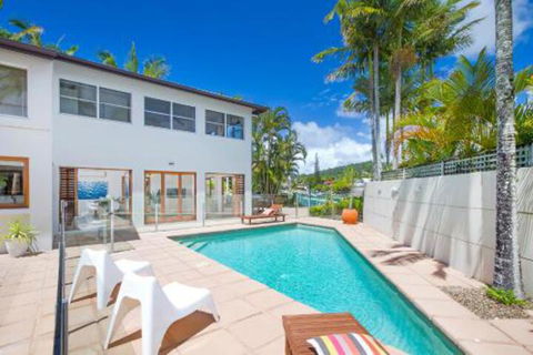 15 Cooran Court - Perths Hotel 4