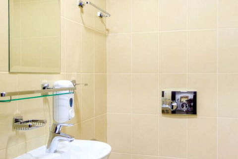 Boutique Stays Gladstone Cottage South Melbourne - Perths Hotel 6