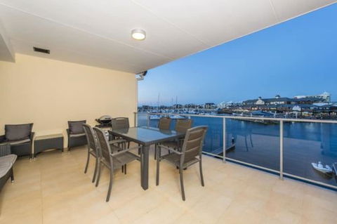 Dolphin Quay Apartments - Perths Hotel 5