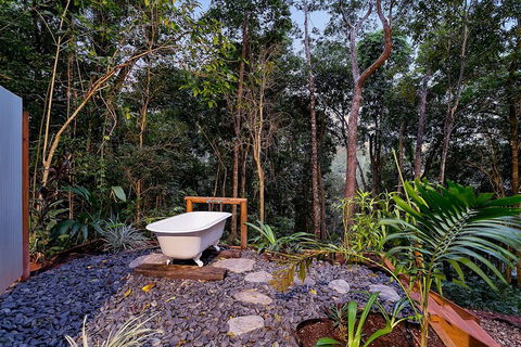 Wanggulay Treetops Cairns City - Perths Hotel 6