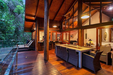 Wanggulay Treetops Cairns City - Perths Hotel 5