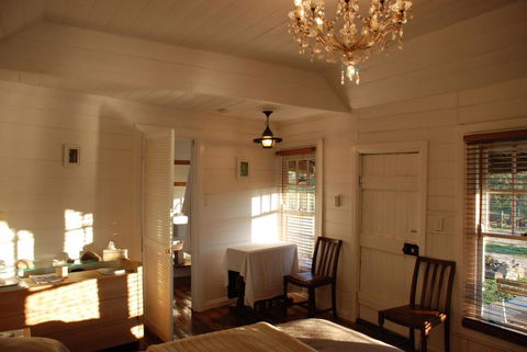 Mancuso Country Cottage Retreat - Perths Hotel 4