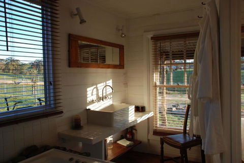 Mancuso Country Cottage Retreat - Perths Hotel 3
