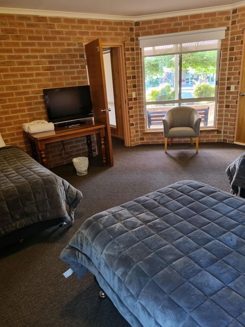 Country Roads Motor Inn Naracoorte - Perths Hotel 4