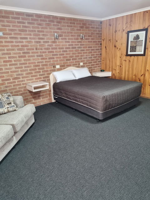 Country Roads Motor Inn Naracoorte - Perths Hotel 5