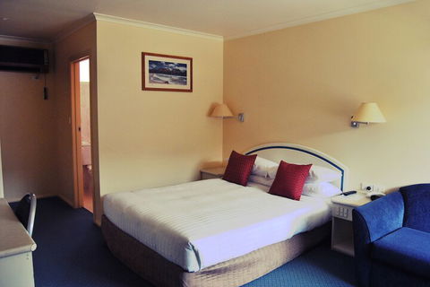 Sunrise Devonport - Perths Hotel 6