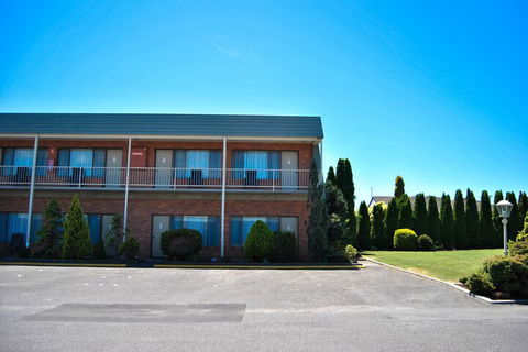 Sunrise Devonport - Perths Hotel 2