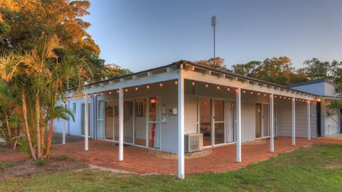 Bays Holiday Park - Perths Hotel 2