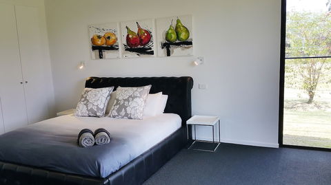 Zebula Gloucester - Perths Hotel 3