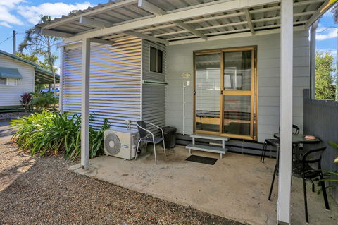 BIG4 Cane Village Holiday Park - Perths Hotel 4
