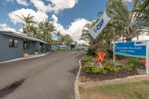 BIG4 Cane Village Holiday Park - Perths Hotel 1