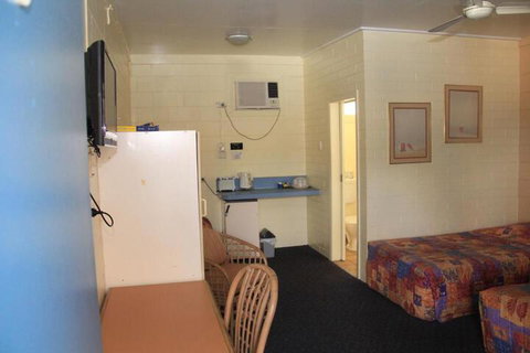 Burdekin Motor Inn - Perths Hotel 4